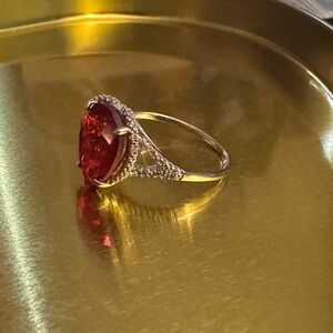 Elegant Red Gemstone Ring